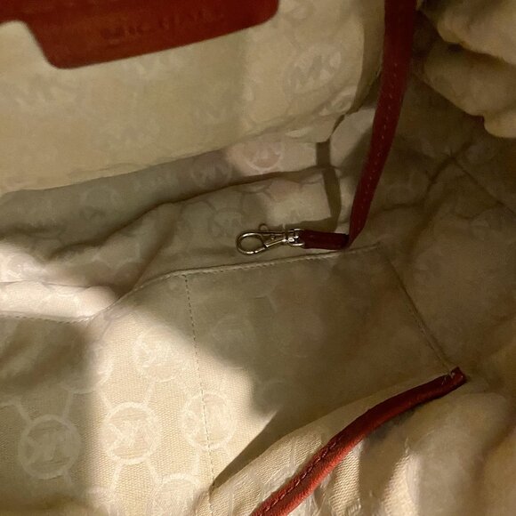 MICHAEL KORS LARGE RED HANDBAG WITH SILVER HARDWARE - Picture 8 of 11
